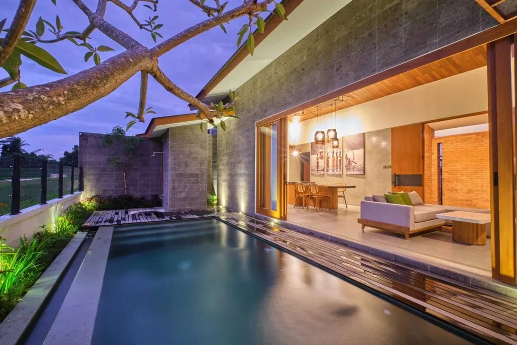 2 Bedrooms Freehold Villa in Ubud with Rice Field Views for Sale — photo 2