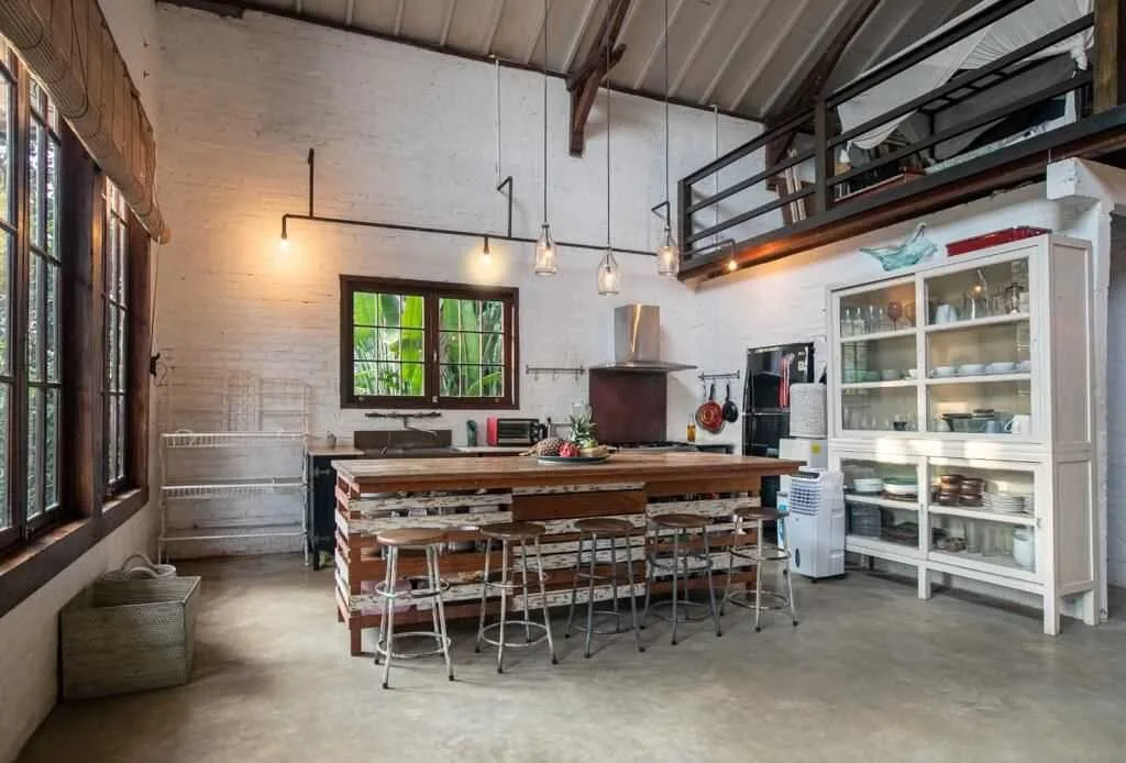 Tropical Villa Loft 6 Bedrooms in Ubud for Sale — photo 3