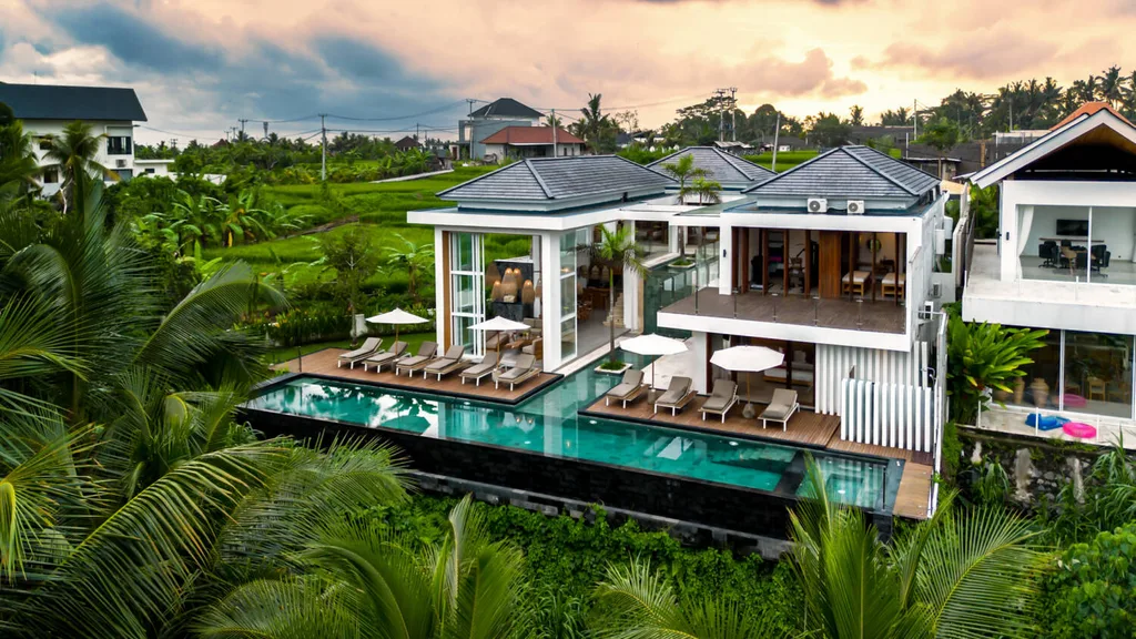 6-Bedroom Jungle & Ricefield Villa in Tegalalang, Ubud for Sale