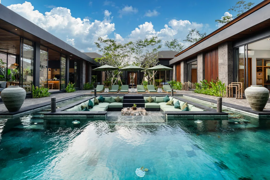 Luxury 5 Bedroom Villa in Ubud for Sale