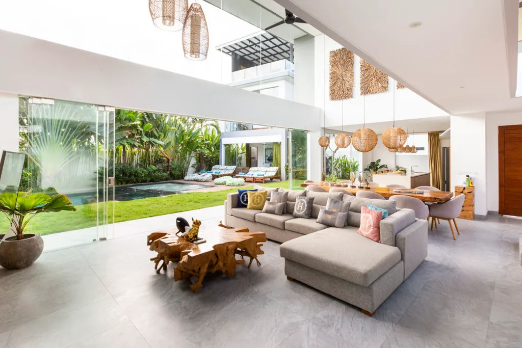 Beachside Luxury Villa in Berawa for Sale — photo 4