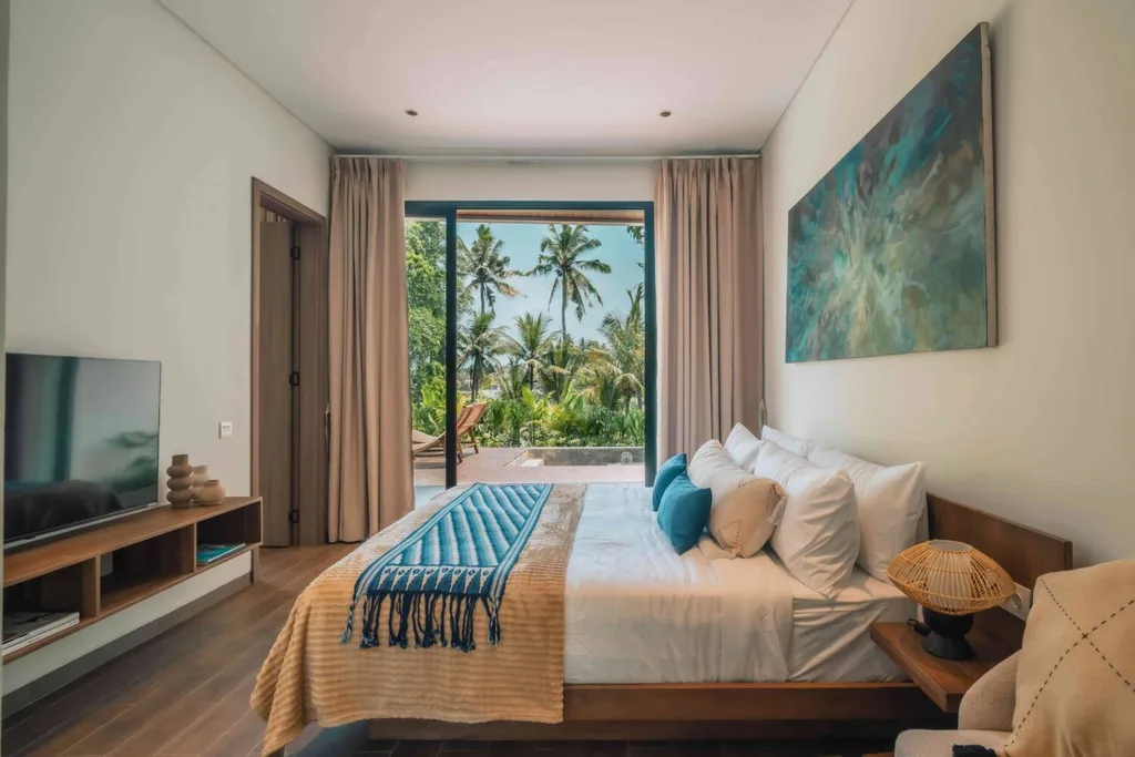 Elegant 2 Bedroom Riverfront Villas in Ubud for Sale — photo 5