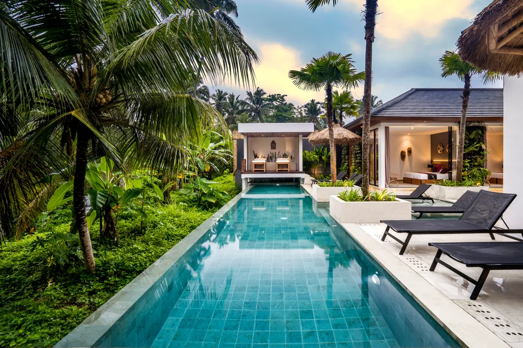 Luxury 5 Bedroom Villa with Garden in Ubud for Sale — photo 4