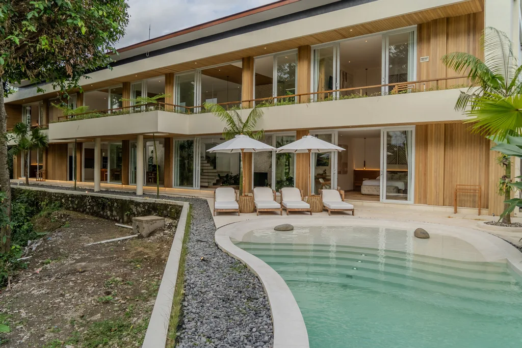 Luxury Villa with Ricefield Views in Tumbak Bayuh for Sale — photo 2