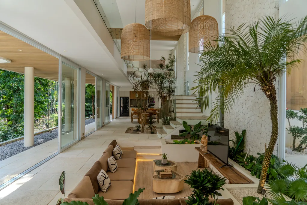 Luxury Villa with Ricefield Views in Tumbak Bayuh for Sale — photo 3