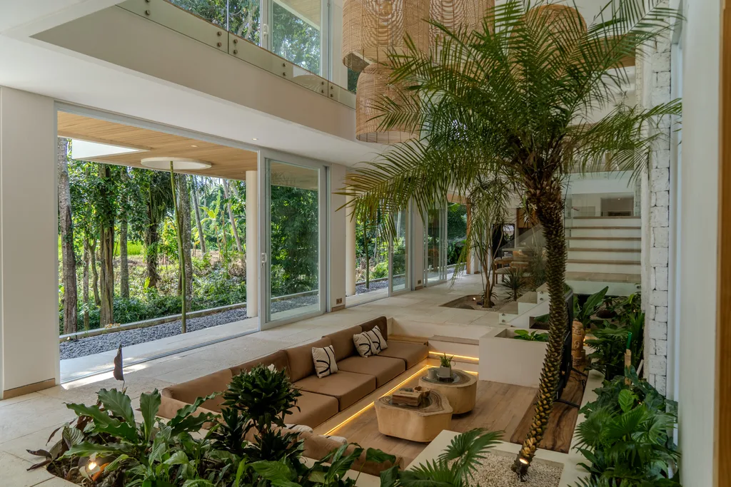 Luxury Villa with Ricefield Views in Tumbak Bayuh for Sale — photo 4