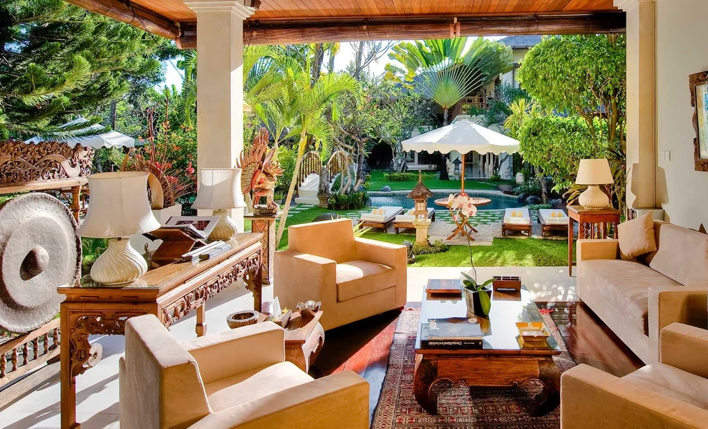 Prestigious 8-Bedroom Luxury Villa for Sale in Sanur Beachside — photo 2
