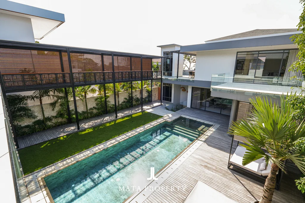 Luxurious Modern Villa in Uluwatu - For Sale — photo 3