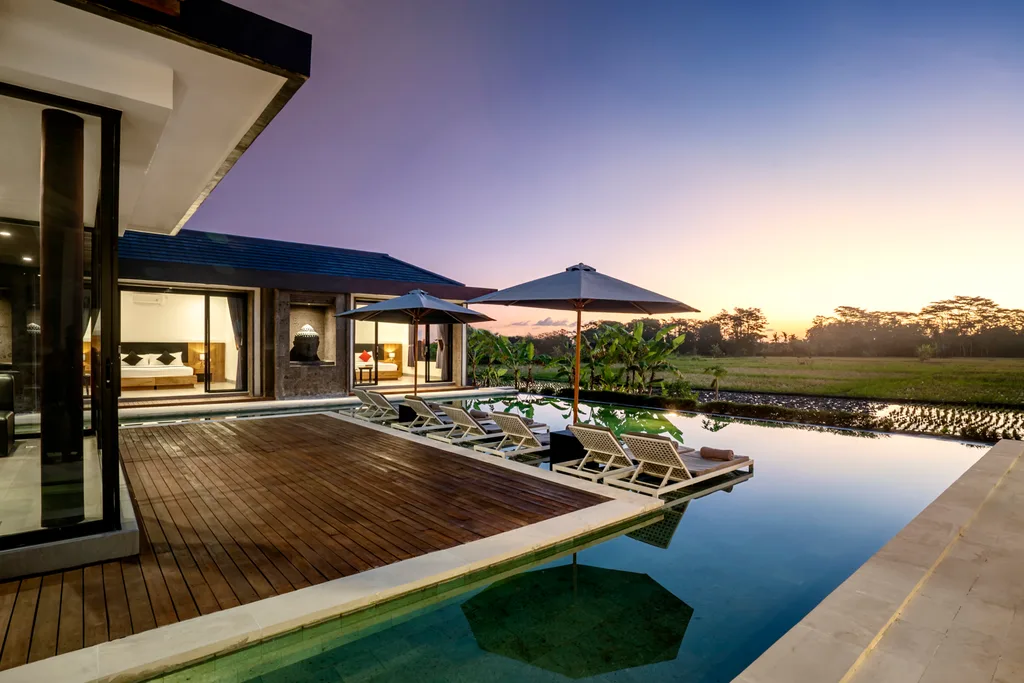 4-Bedroom Villa with Ricefield View in Ubud for Sale and Rent — photo 3