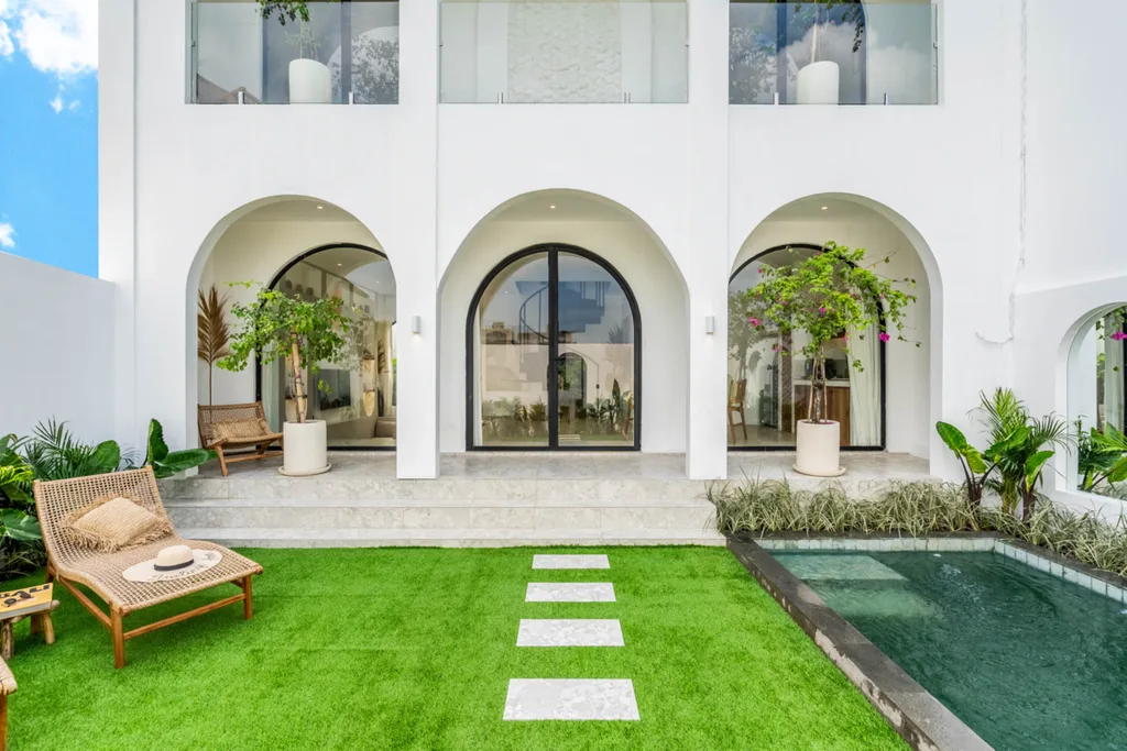 Tropical Villas in Tumbak Bayuh for Sale with Great Potential ROI — photo 2