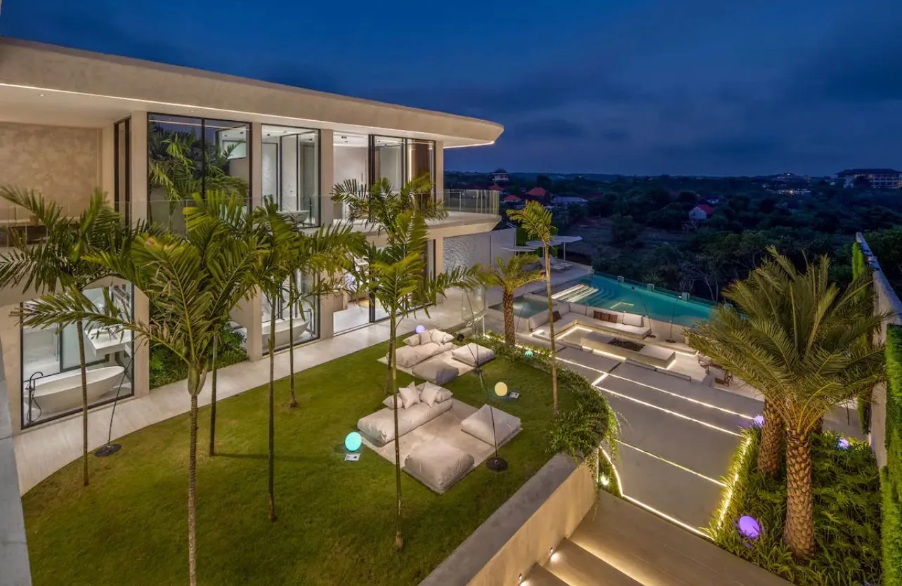 Freehold 4 Bedroom Villa in Uluwatu for Sale