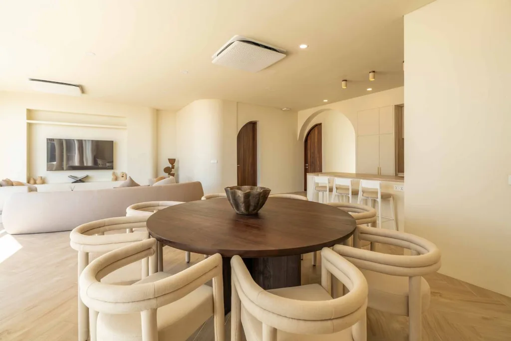 Luxury Mediterranean 3-Bedroom Villa in Dreamland for Sale — photo 5