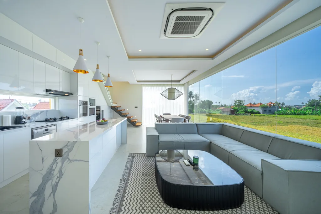 Villa with Panoramic Rice Field Views for Sale and Rent in Seseh — photo 4