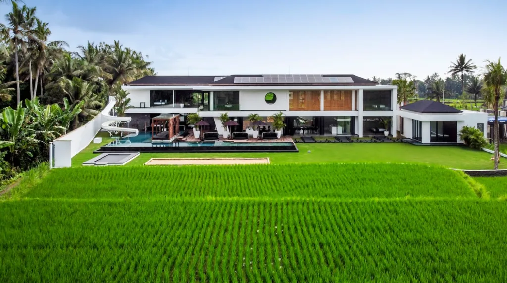 Extraordinary 6-Bedroom Villa for Sale in Ubud — photo 3