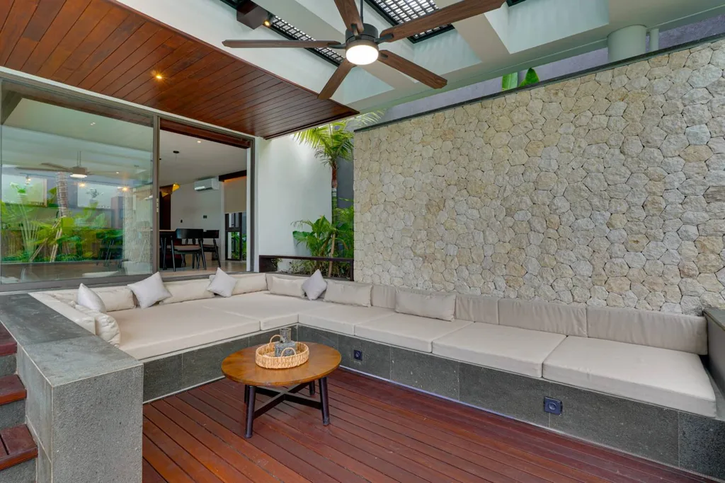 Luxury Beach Close Villa in Canggu for Lease & Sale — photo 5