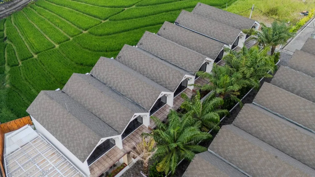 Modern 1 Bedroom Loft Style Townhouses with Rice Field Views in Canggu — photo 3