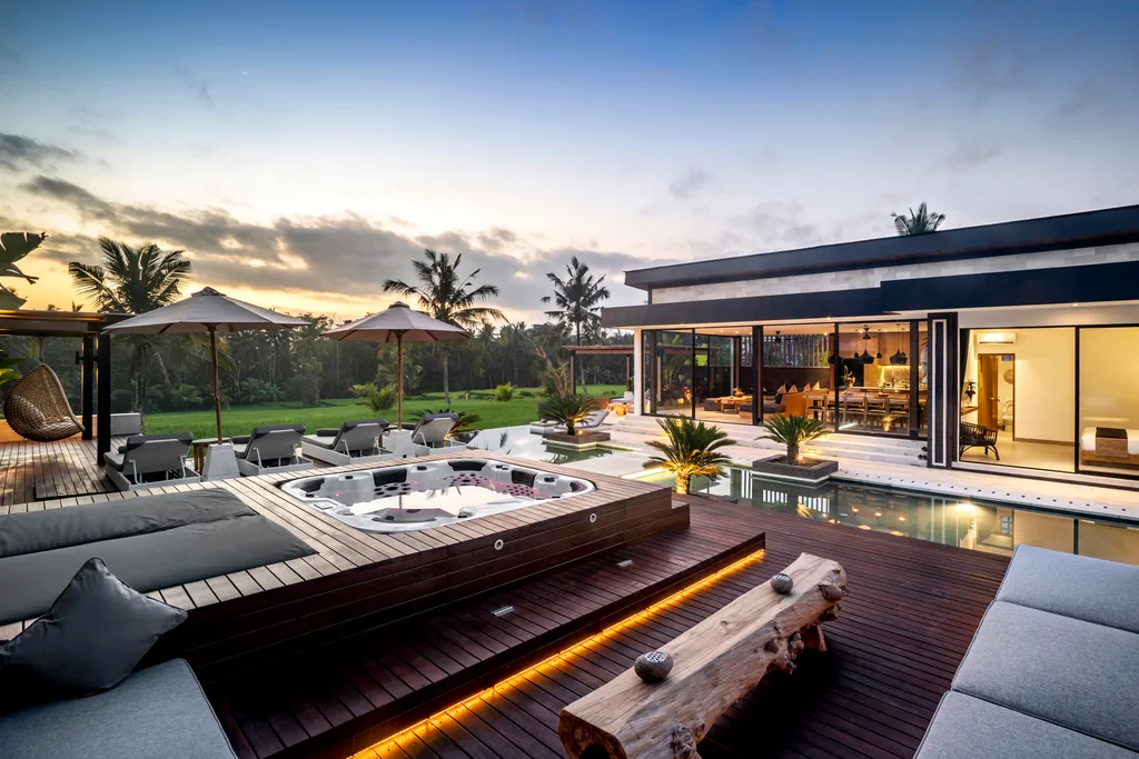 Elegant 5-Bedroom Villa in Ubud for Sale — photo 2