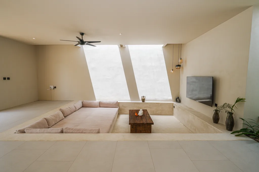 Sleek Minimalist 3-Bedroom Villa in Uluwatu — photo 4