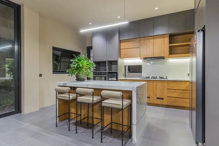 Three-Bedroom Modern Contemporary Villa in Uluwatu — photo 2