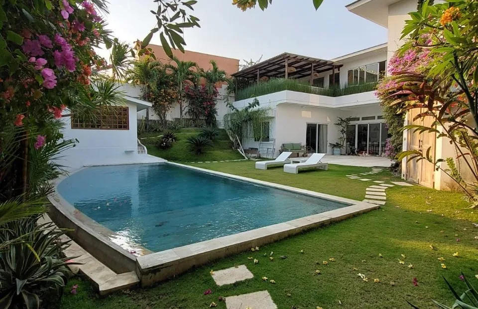 Spacious 6.3 Are Leasehold Villa in Umalas
