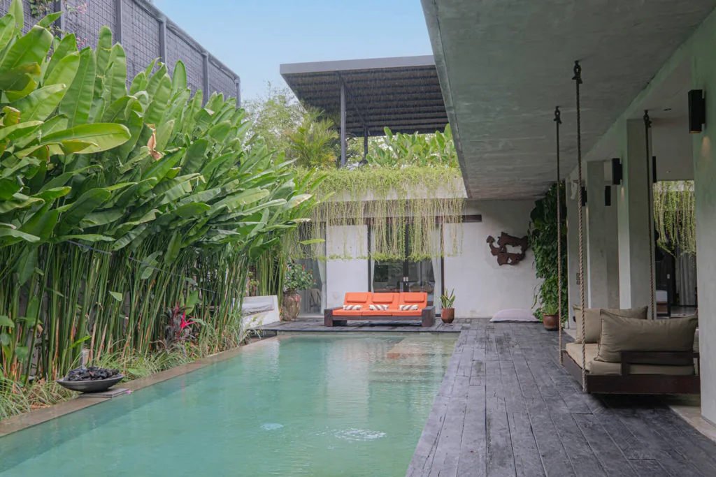Luxury Tropical Style 4-Bedroom Villa in Umalas — photo 4