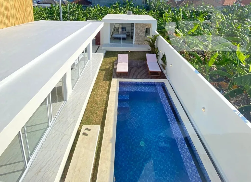 Stunning 4-Bedroom Villa in Seminyak — photo 2