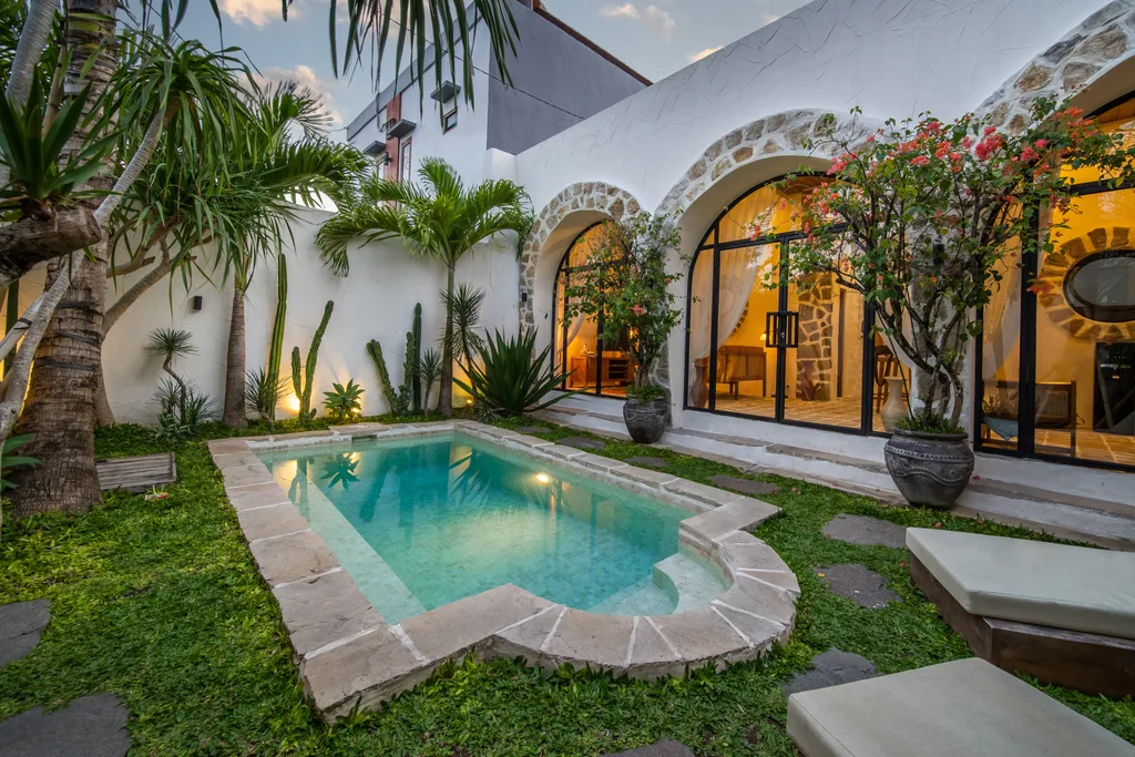3-Bedroom Villa with Garden and Pool in Berawa for Sale — photo 3