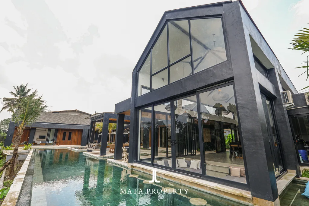 Freehold 5-Bedroom Luxury Villa in South Ubud for Sale — photo 3