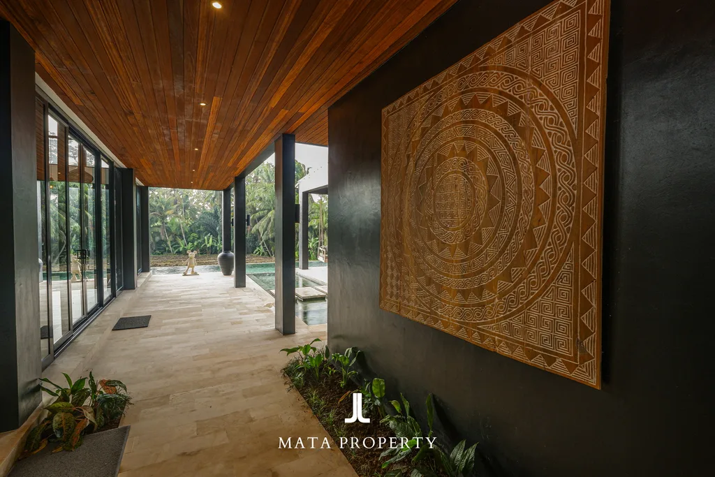 Freehold 5-Bedroom Luxury Villa in South Ubud for Sale — photo 5