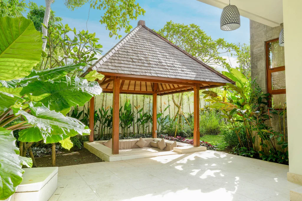 Luxury 5 & 6 Bedroom Villas in Nyanyi for Sale — photo 3