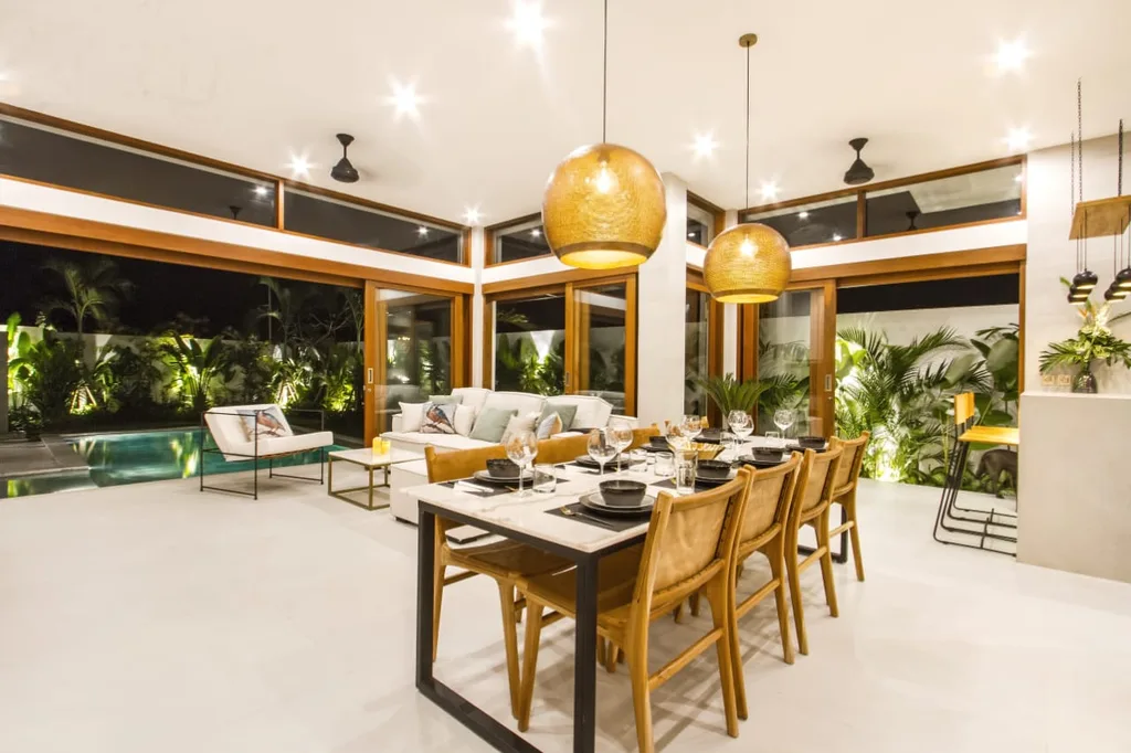 4 Bedroom Beachfront Villa in Cemagi for Sale — photo 5