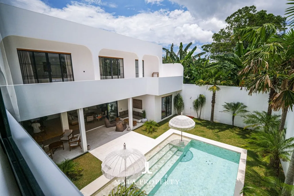 Elegant 4-Bedroom Villa for Sale in Sanur – Prime Beachside Location