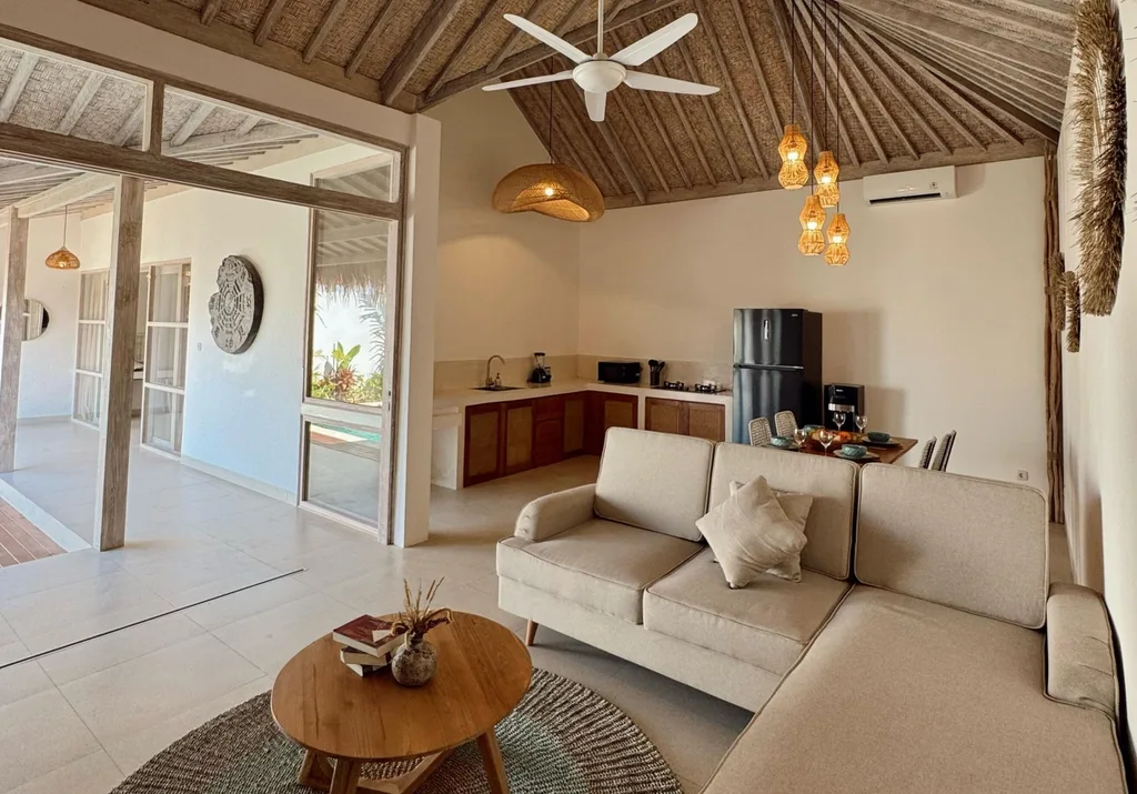 Brand New 2 Bedroom Tropical Villa in Kerobokan — photo 4