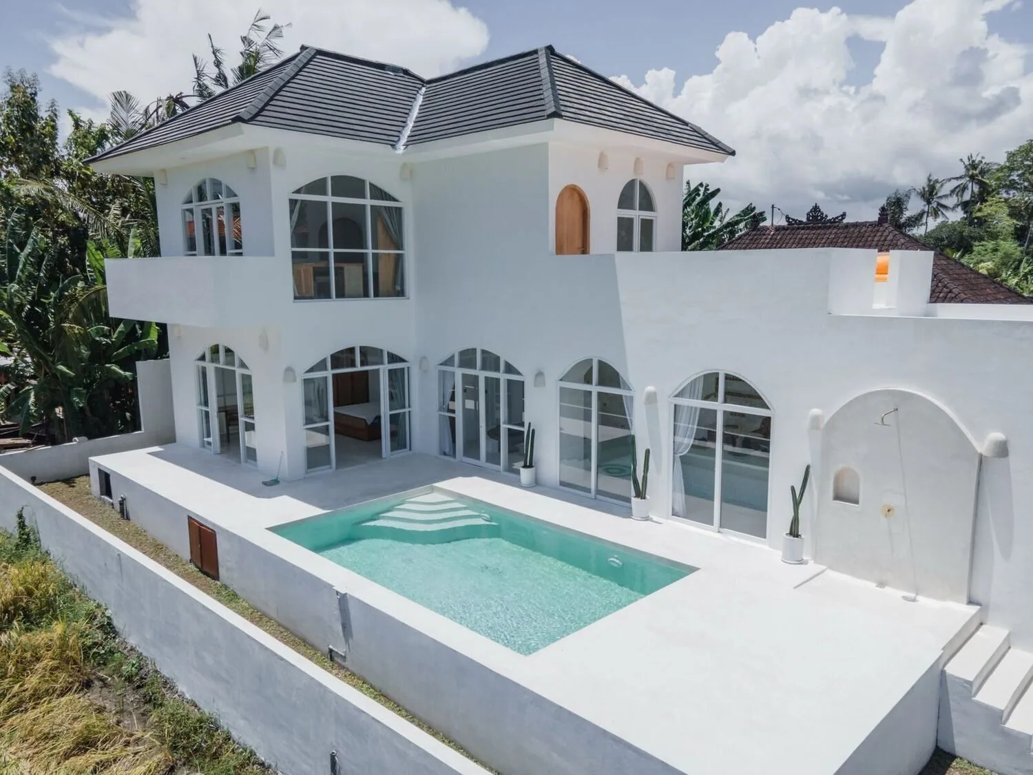 Mediterranean 2-Bedroom Villa in Kedungu for Sale