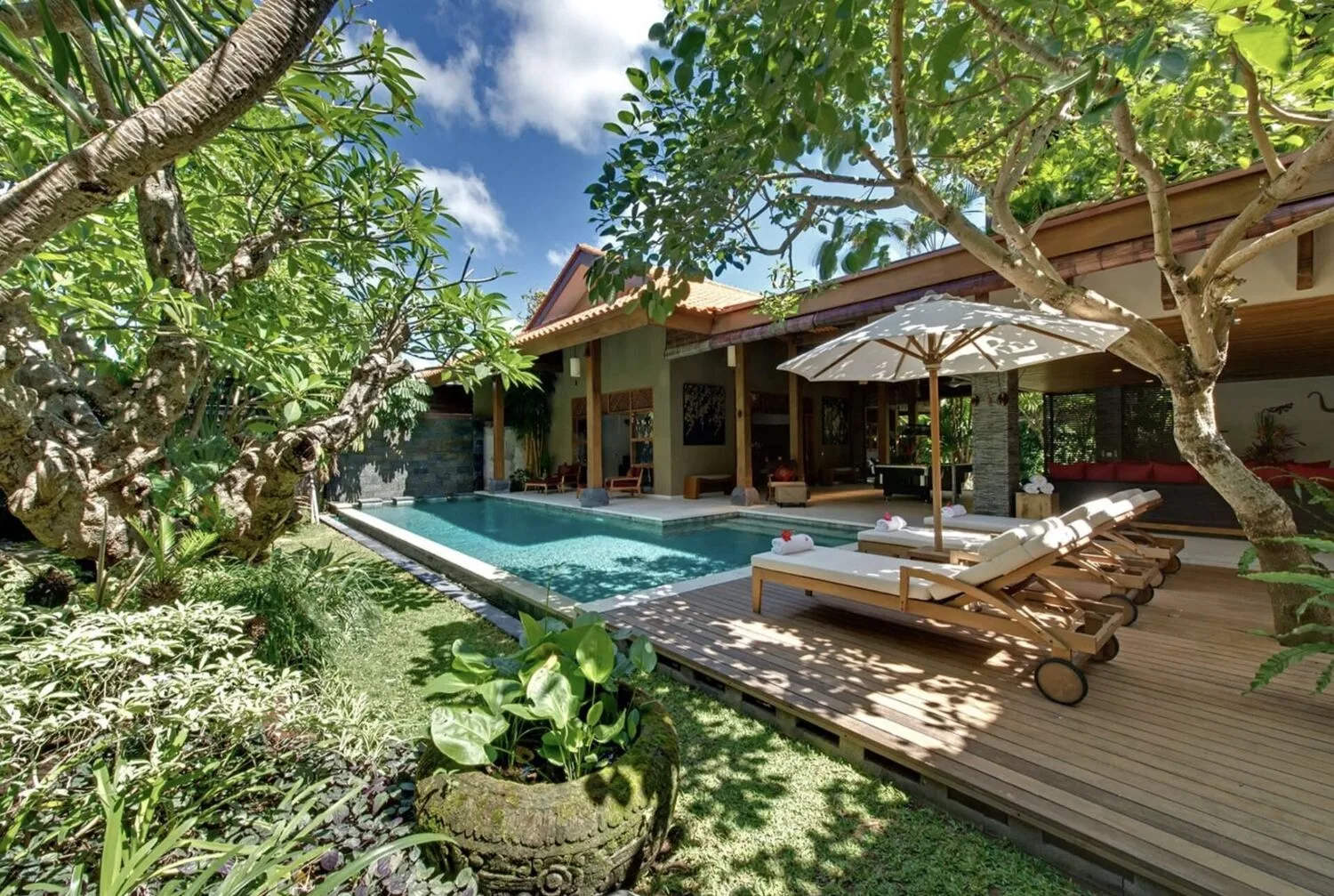 Elegant 4-Bedroom Freehold Villa in Seminyak for Sale