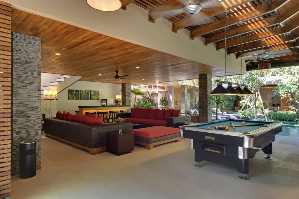 Elegant 4-Bedroom Freehold Villa in Seminyak for Sale — photo 5