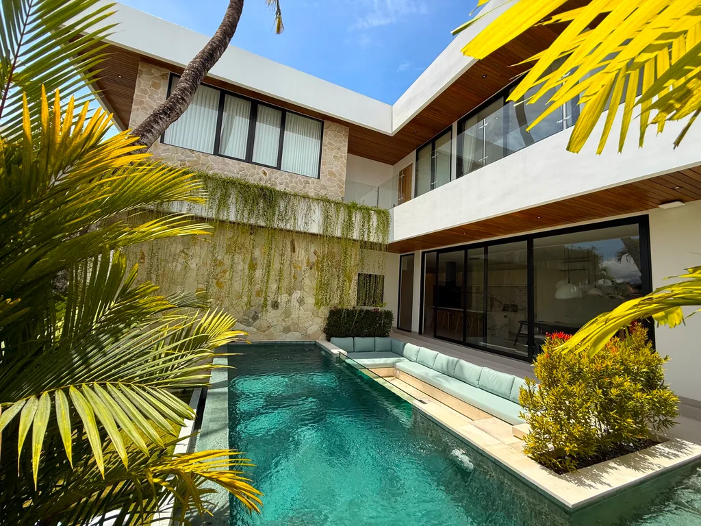 Modern Spacious 4-Bedroom Villa in Tumbak Bayuh for Sale — photo 3