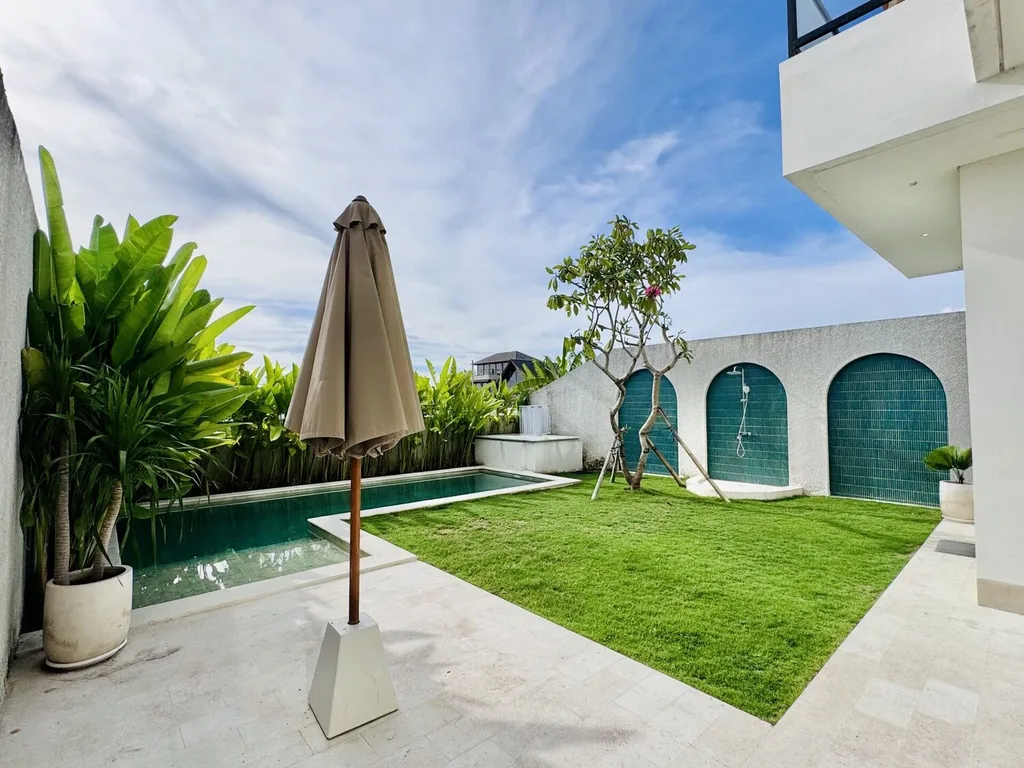 4 Bedroom Villa with Views in Cemagi for Sale — photo 3