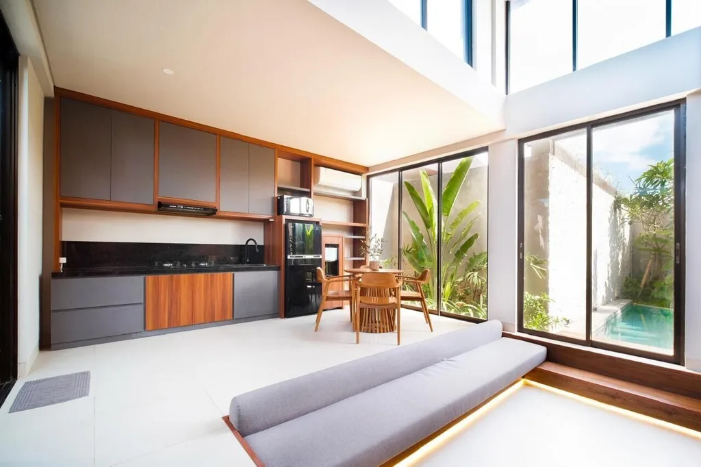 Tropical 2-Bedroom Villas with Ocean View in Cemagi for Sale — photo 2
