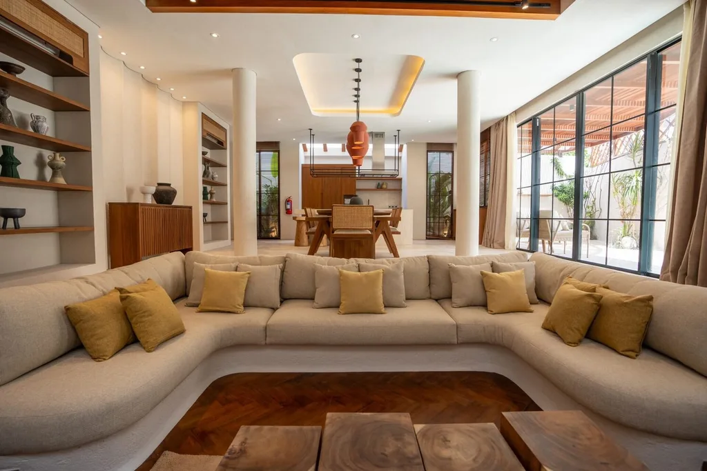Premium Luxury Villa for Sale in Berawa, Canggu — photo 3