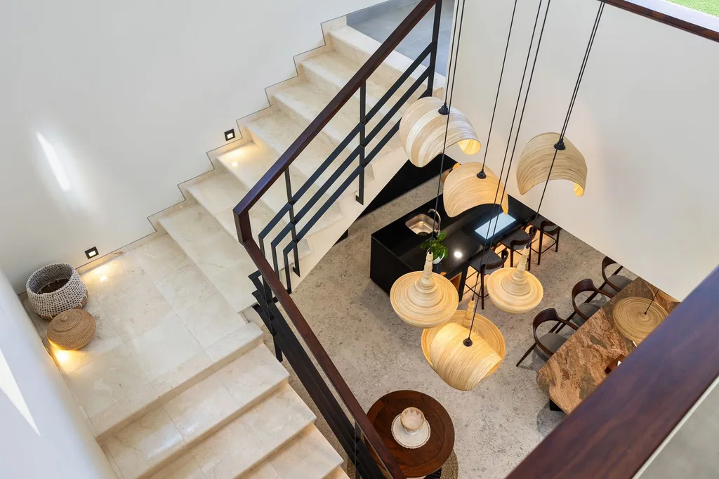Luxurious 3-Bedroom Villa with Seaview in Ungasan for Sale — photo 3