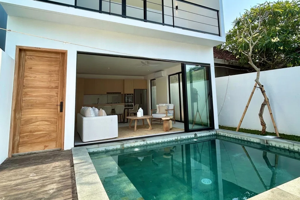Modern 3 Bedroom Villas in North Canggu for Sale