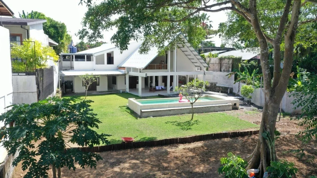 Freehold Land for Sale with Bonus Villa Structure in Canggu