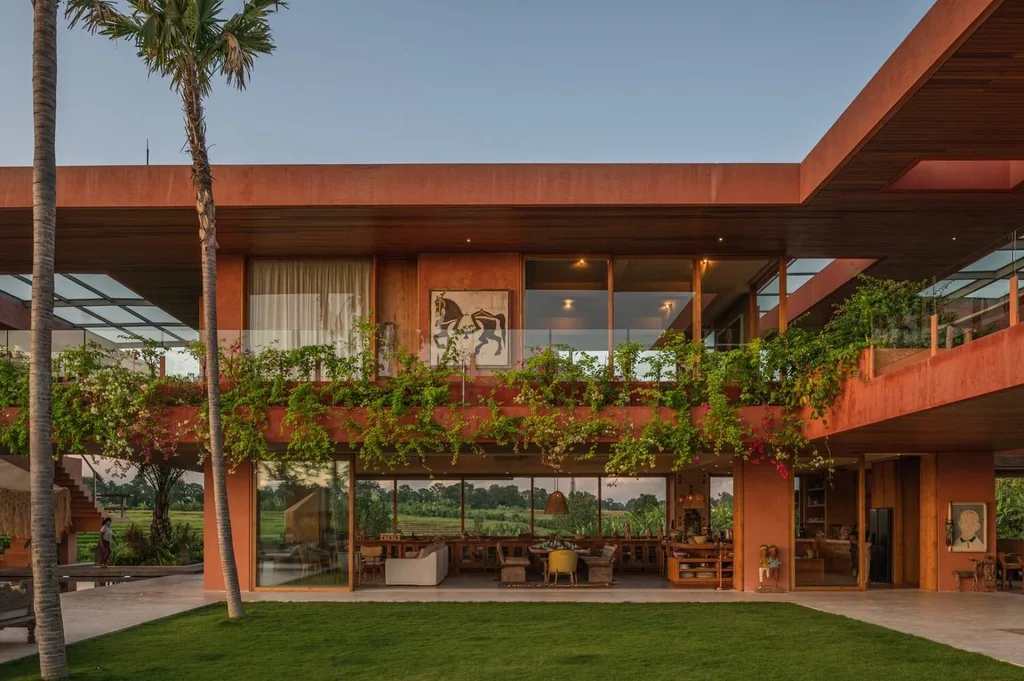 Spanish-Inspired 6-Bedroom Mansion in Tumbak Bayuh, Bali for Sale — photo 3