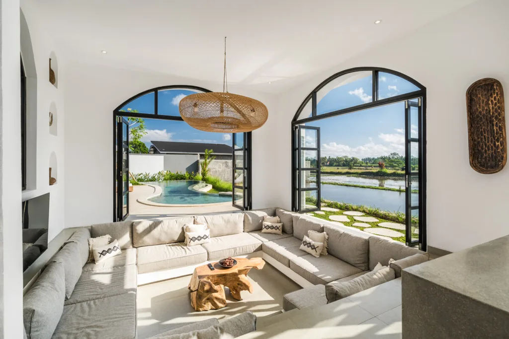 Elegant Modern Villa with Rice Field View in Mas, Ubud for Sale — photo 5