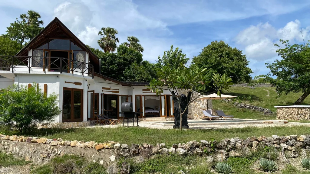 Ocean View Freehold Villa in Rote Island for Sale — photo 3