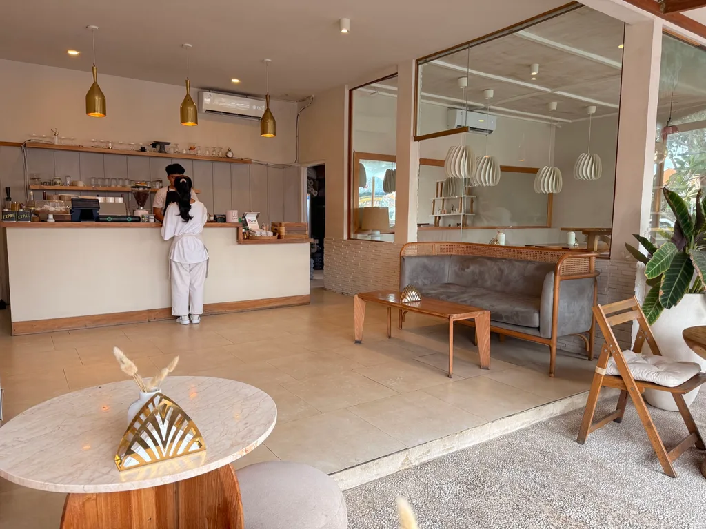 Vente Flash ! Café et entreprise de gâteaux rentables à vendre à Canggu — photo 3