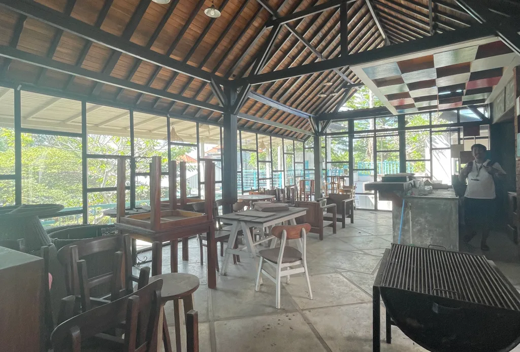 Highly Profitable Restaurant For Sale Near Tegunungan Waterfall, Ubud — photo 2