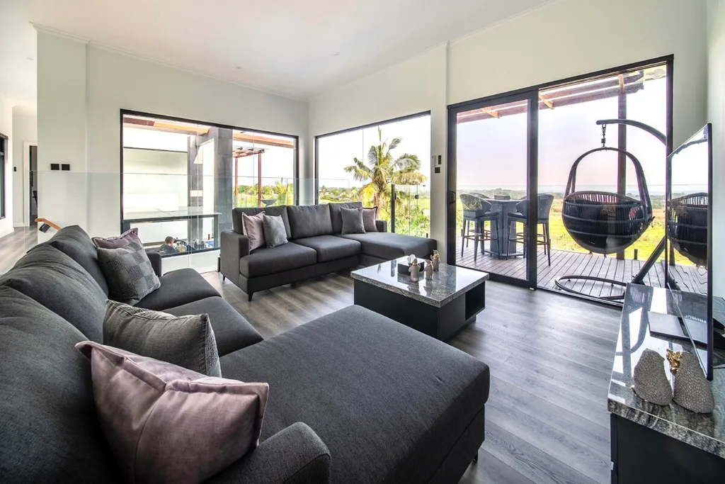 Luxury 3-Bedroom Villa with Ricefield and Ocean Views for Sale — photo 3