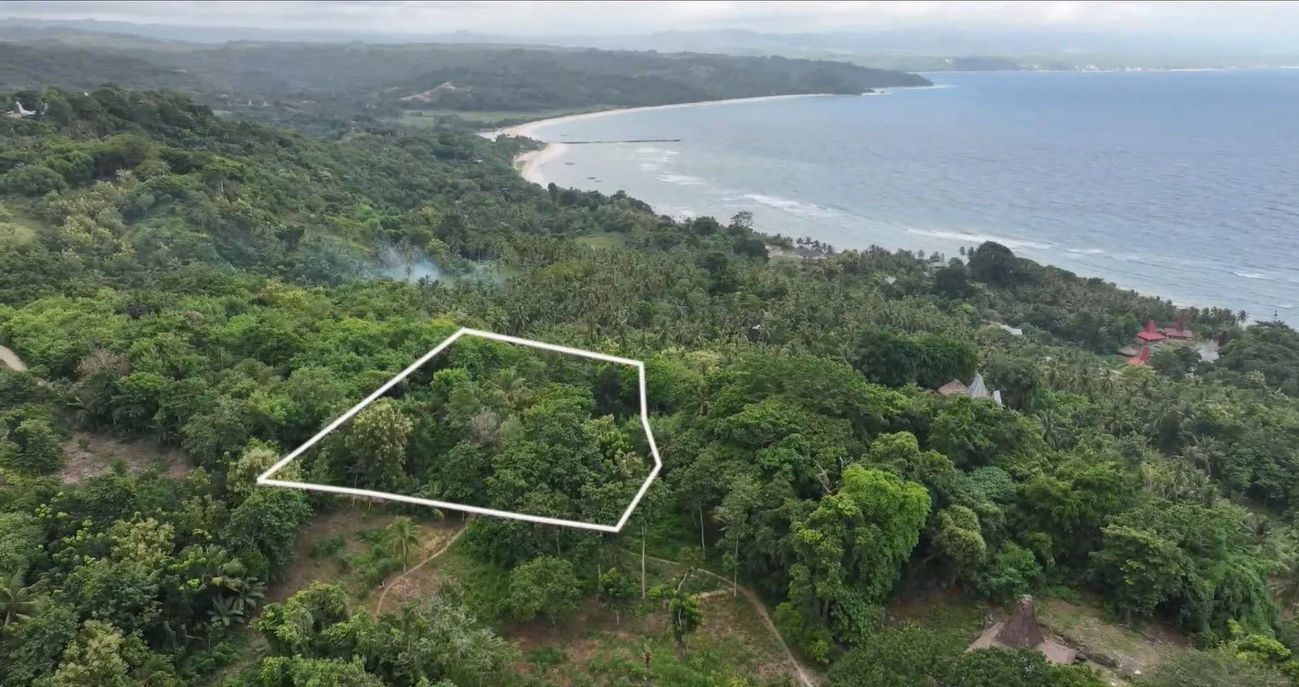 1 Hectare of Land for Sale in East Sumba